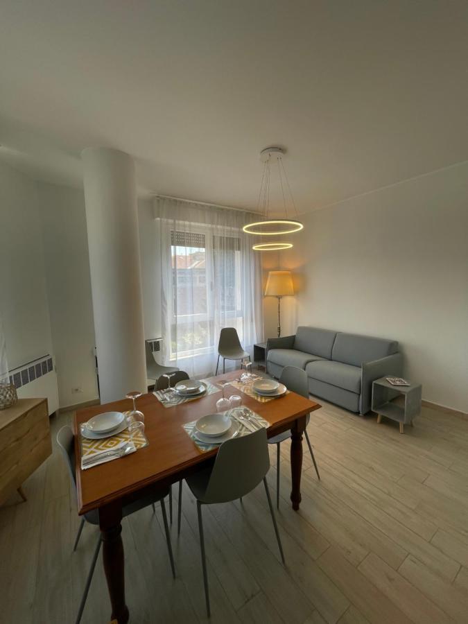 Caprice 2.0 Apartment Peschiera del Garda Bagian luar foto