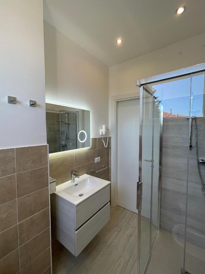 Caprice 2.0 Apartment Peschiera del Garda Bagian luar foto