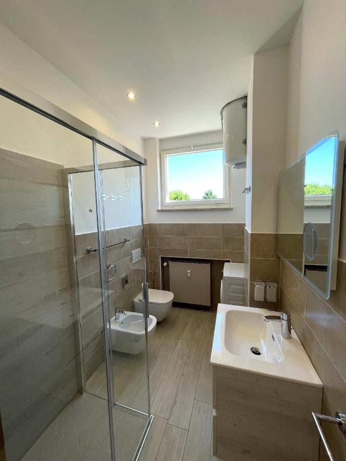 Caprice 2.0 Apartment Peschiera del Garda Bagian luar foto